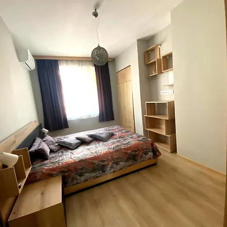 Sun And Serenity - Beach, Park, Apartament